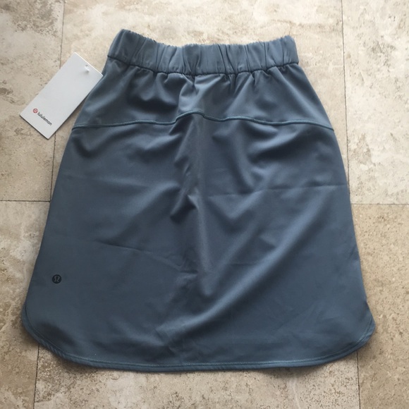 NWT Lululemon on the fly skirt BLUC - Picture 7 of 8